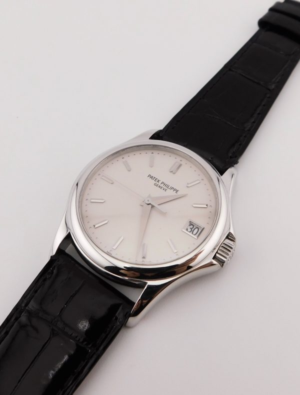 Patek Philippe Automatic Calatrava 5127 White Gold Box/Paper