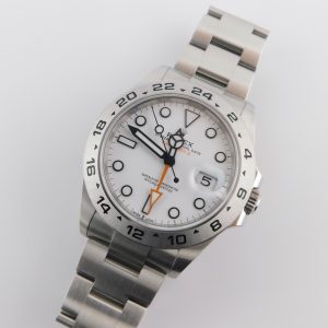 Rolex Explorer II 226570, Polar dial, Box/Paper