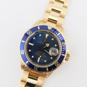 Rolex Submariner Date ref. 16808, 18K Yellow Gold, Box/Paper