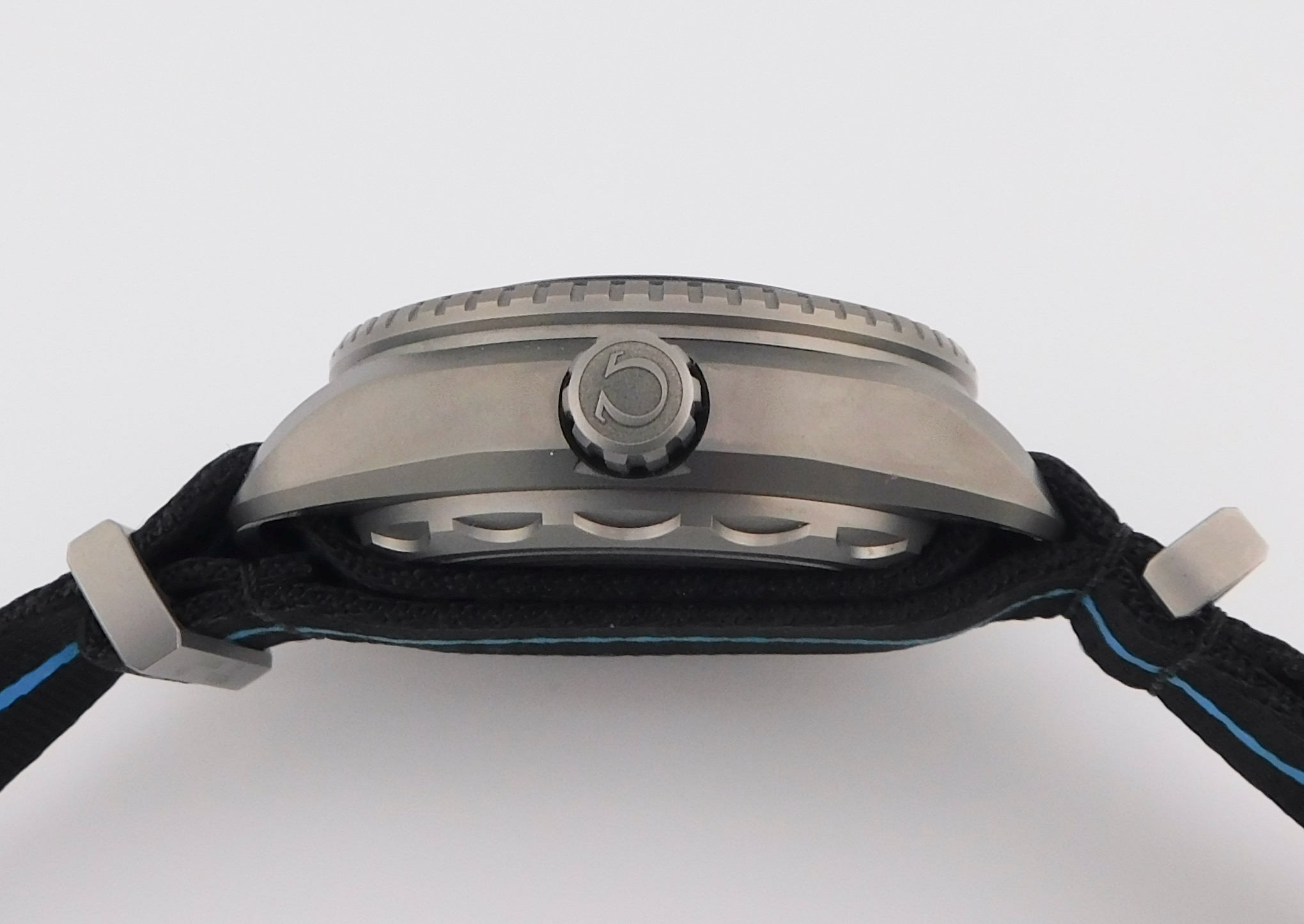 Omega Seamaster Ultra Deep 6000M Planet Ocean 45.5mm, Box/Paper - immagine 4
