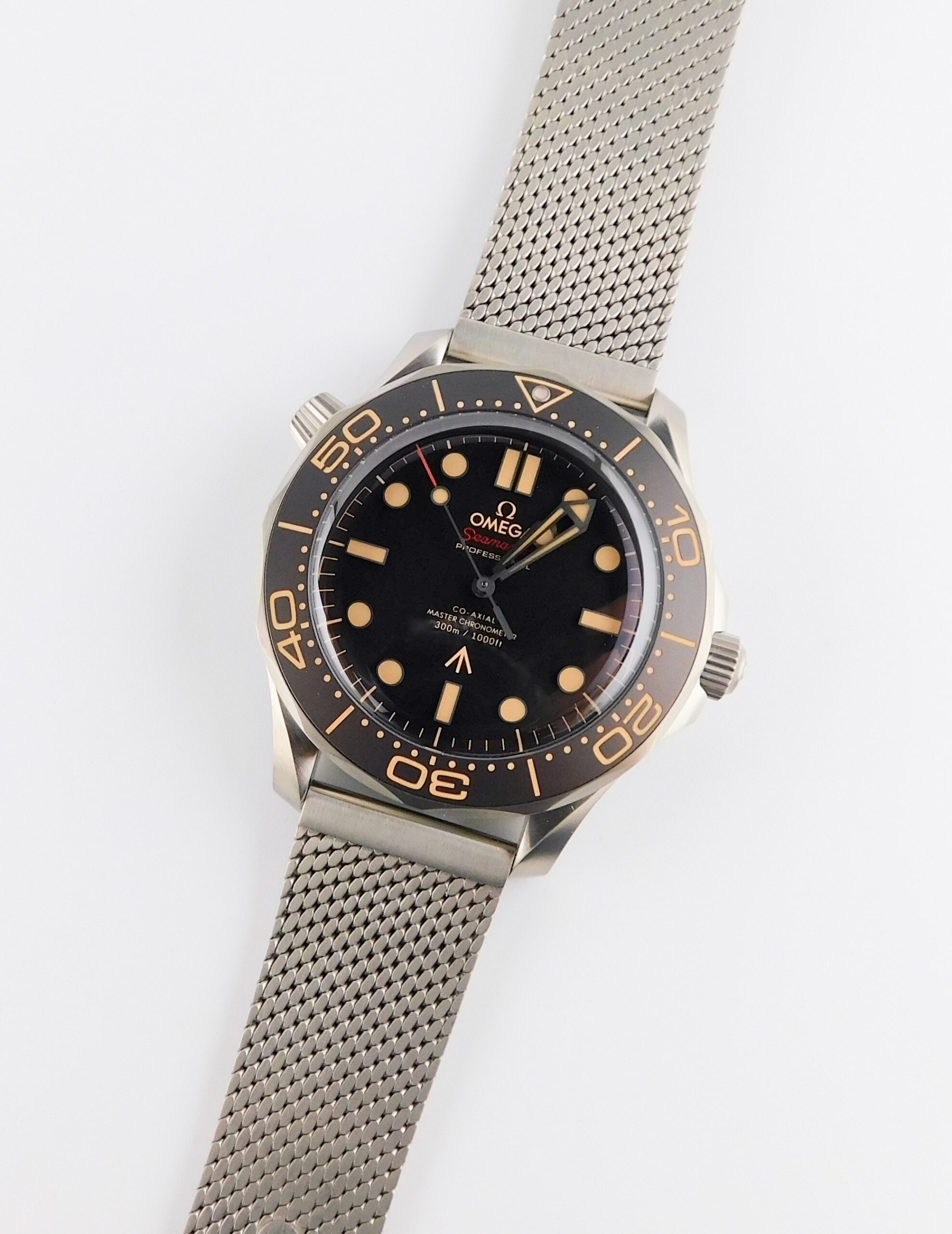 Omega Seamaster Diver 300 M 007 Edition 210.90.42.20.01.001, New 2025, Box/Paper