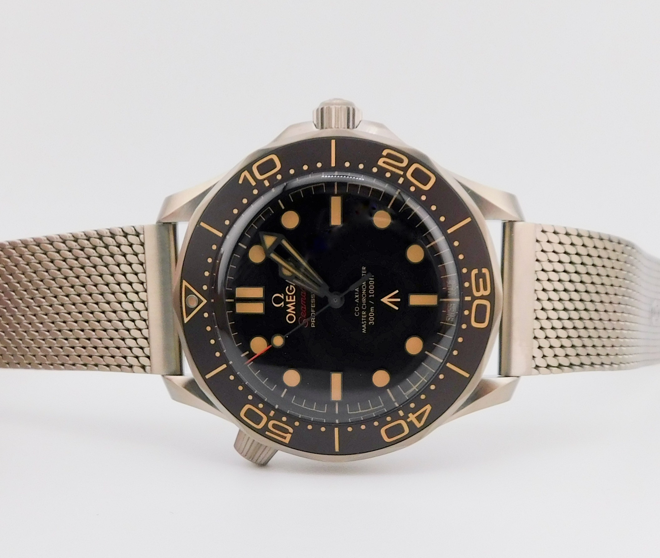 Omega Seamaster Diver 300 M 007 Edition 210.90.42.20.01.001, New 2025, Box/Paper - immagine 3