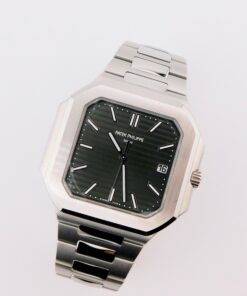 Patek Philippe Cubitus Ref. 5821/1A-001, Green Dial, Box/Paper