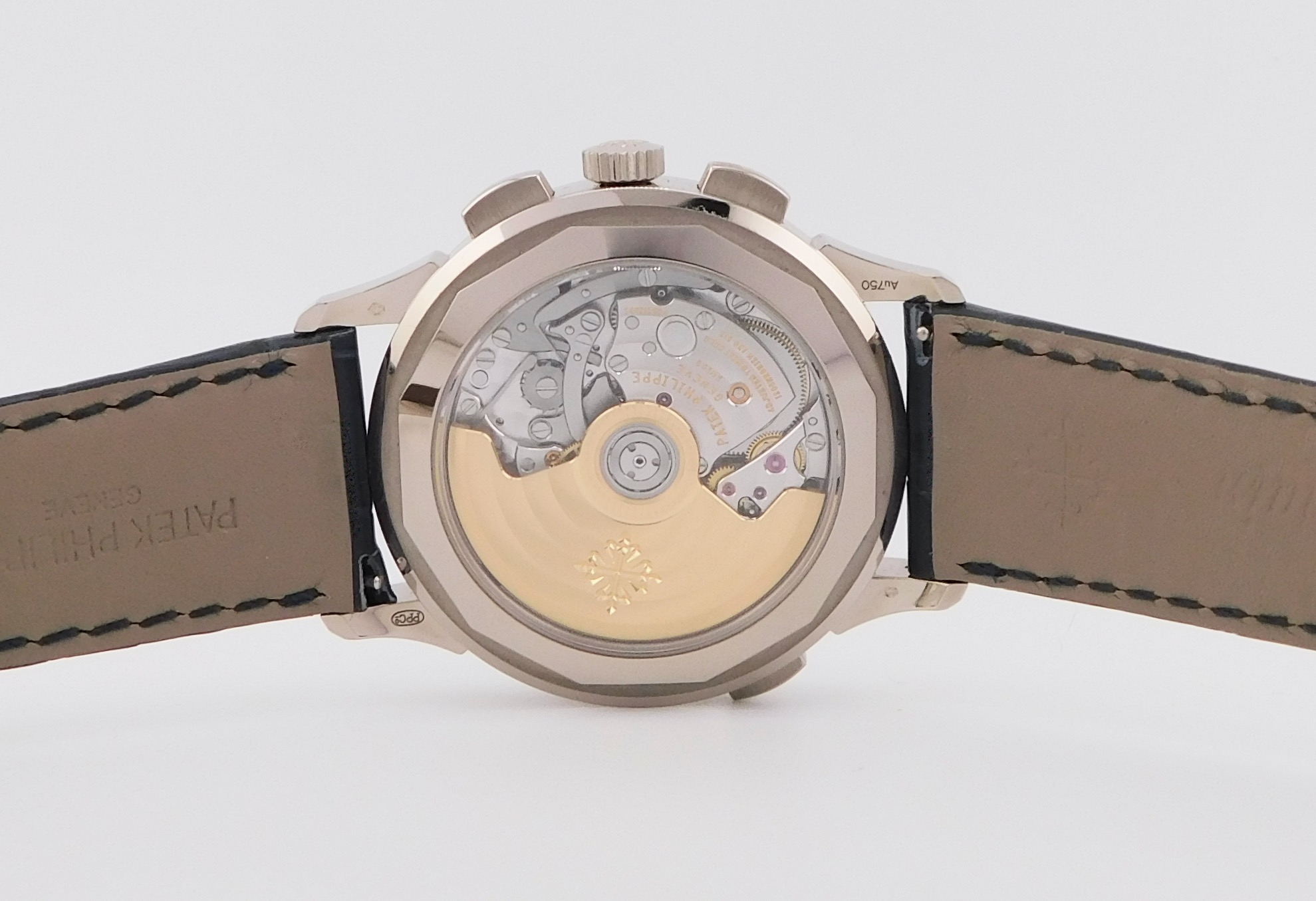 Patek Philippe World Time Chronograph 5930G-001, White Gold, Box/Paper - immagine 5