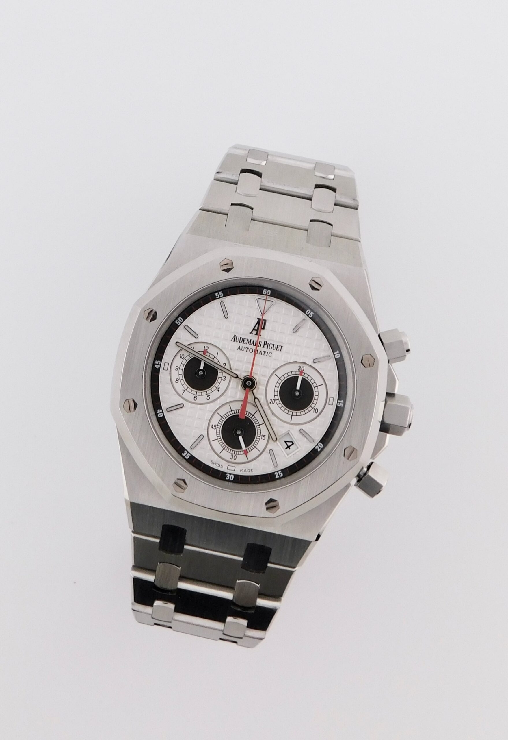 Audemars Piguet Royal Oak Chronograph 26300ST, Box/Paper